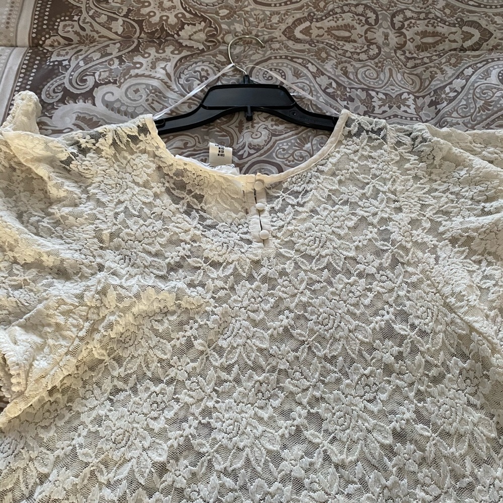 See through flower top